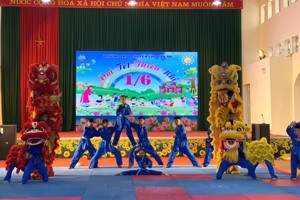 TRƯỜNG THPT CHUYÊN CHU VĂN AN TỔ CHỨC TẾT THIẾU NHI CHO CÁC CHÁU LÀ CON CÁN BỘ, GIÁO VIÊN, NHÂN VIÊN NHÀ TRƯỜNG