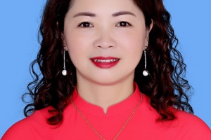 GƯƠNG ĐIỂN HÌNH TIÊN TIẾN - CÔ GIÁO LÊ THỊ MẠNH KHƯƠNG NGƯỜI TRỒNG CÂY CHO NHỮNG MÙA QUẢ NGỌT