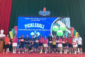 TỔ VĂN PHÒNG TRƯỜNG THPT CHUYÊN CHU VĂN AN TỔ CHỨC GIẢI THI ĐẤU PICKLEBALL